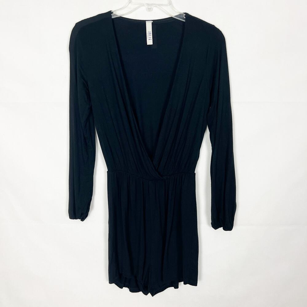Jolie Long Sleeve V-Neck Black Romper Size Small